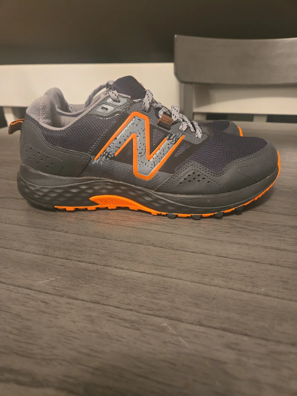 New Balance Men's Gray & Orange Athletic Sneakers